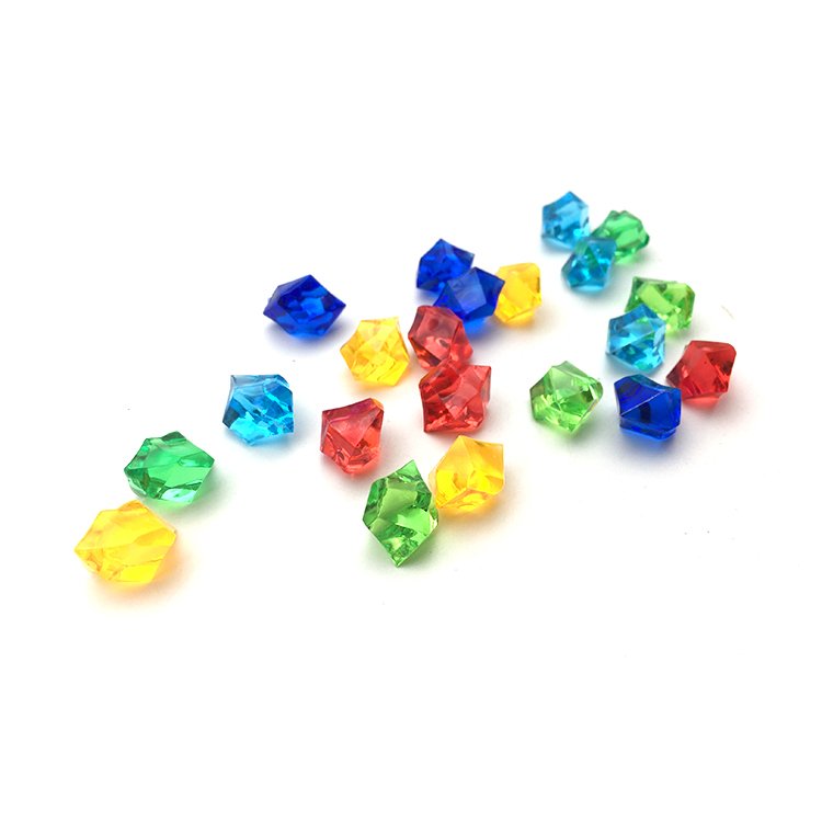 Plastic Pieces 2 Plastic pieces (5)